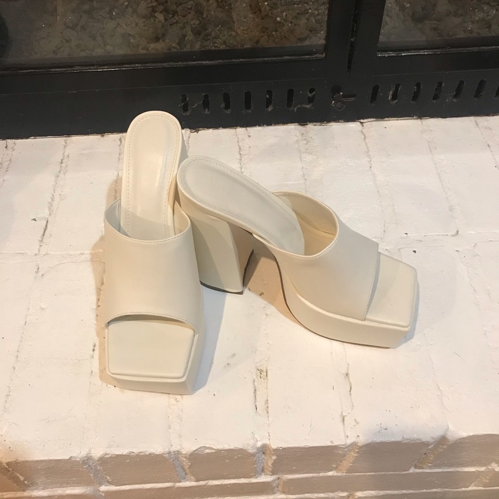 Cream colored mule - Picture 2 of 3
